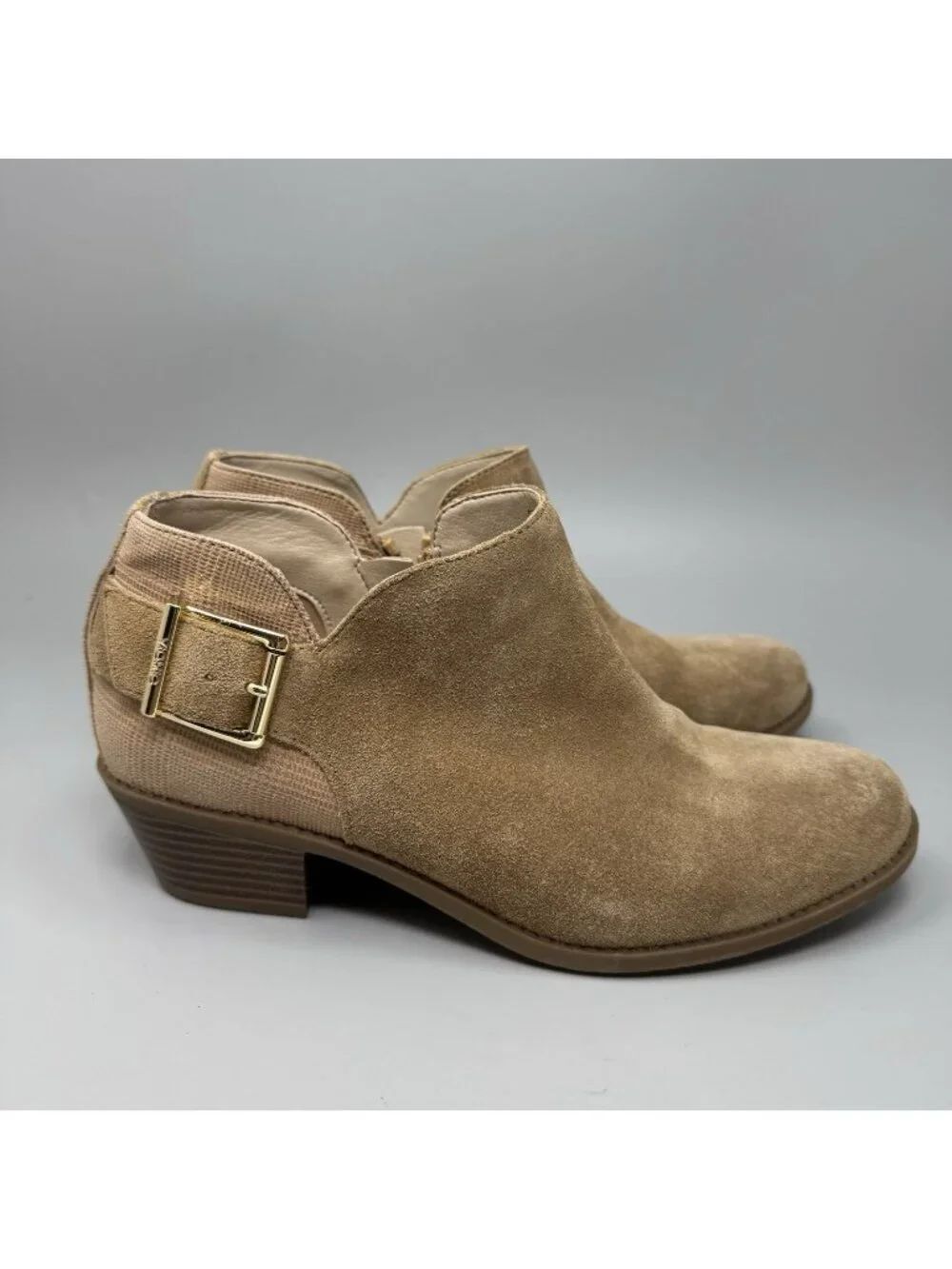 Vionic Women’s Felicity Ama Brown Suede Ankle Boots Gold Buckle Sz 8